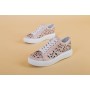 Женские кожаные кеды с белыми шнурками, с перфорацией, цвет пудра